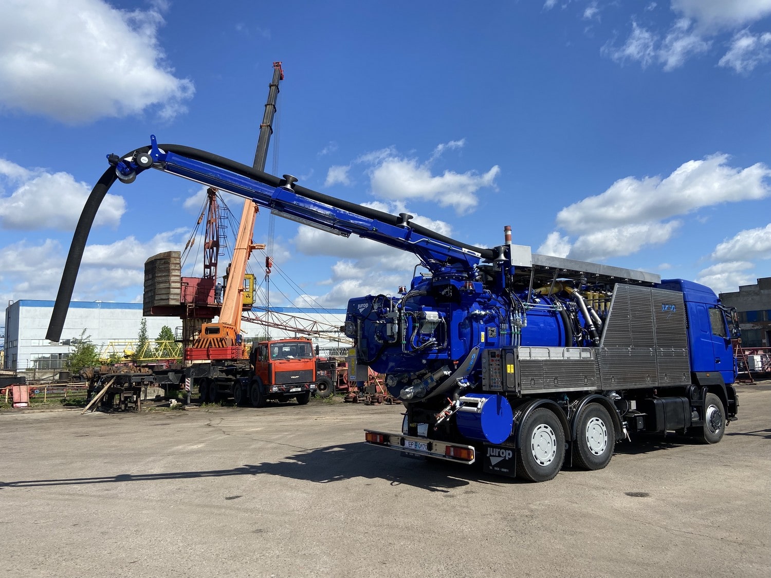 Каналопромывочная машина Jurop